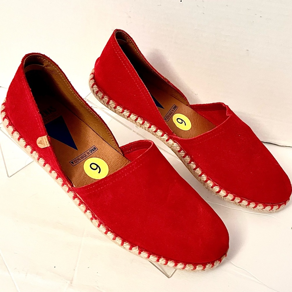 VERBENAS RED SUEDE LOAFERS Sz 9